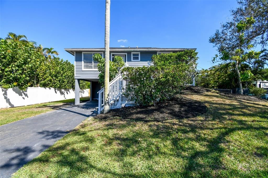 На продажу: $319,996 (4 спален, 3 ванн, 1798 Квадратных фут)