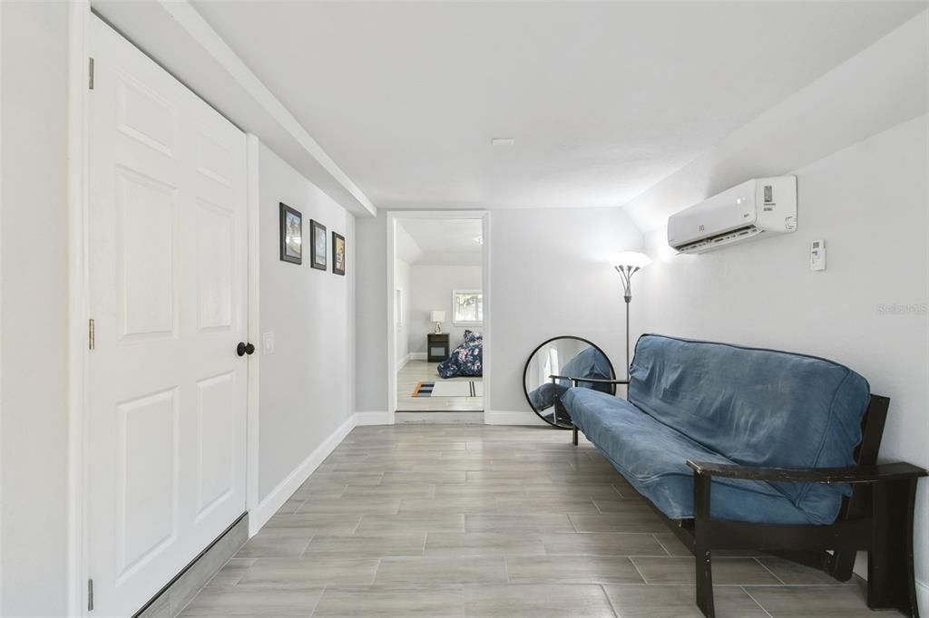 На продажу: $319,996 (4 спален, 3 ванн, 1798 Квадратных фут)