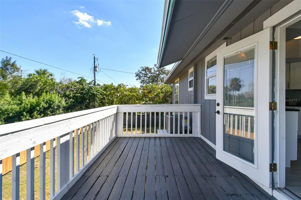 На продажу: $319,996 (4 спален, 3 ванн, 1798 Квадратных фут)