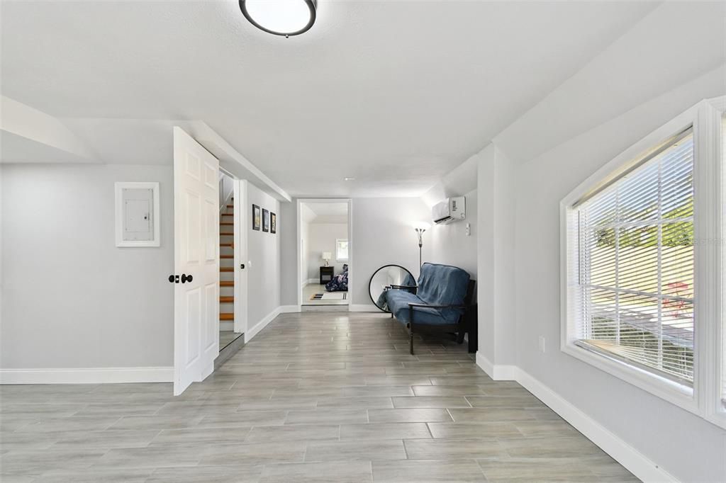 На продажу: $319,996 (4 спален, 3 ванн, 1798 Квадратных фут)