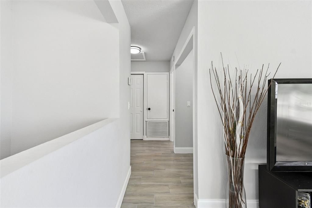 На продажу: $319,996 (4 спален, 3 ванн, 1798 Квадратных фут)