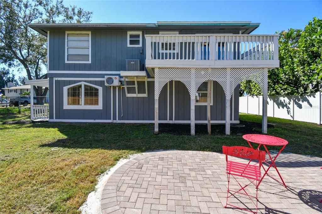 На продажу: $319,996 (4 спален, 3 ванн, 1798 Квадратных фут)