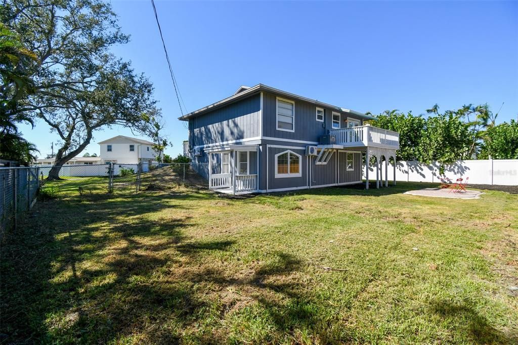 На продажу: $319,996 (4 спален, 3 ванн, 1798 Квадратных фут)