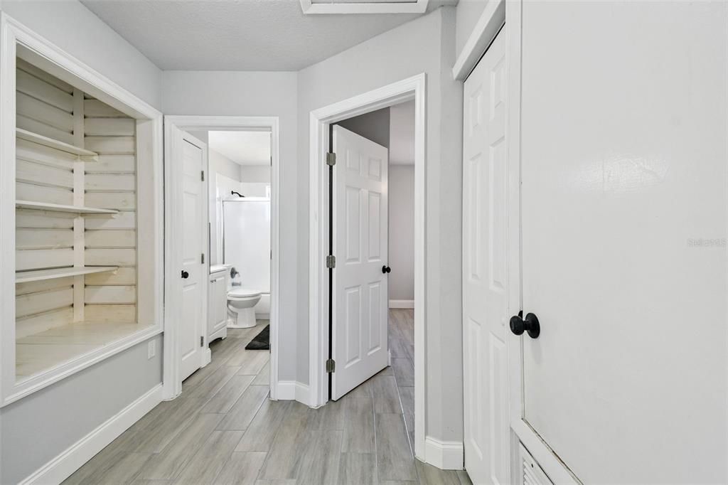 На продажу: $319,996 (4 спален, 3 ванн, 1798 Квадратных фут)