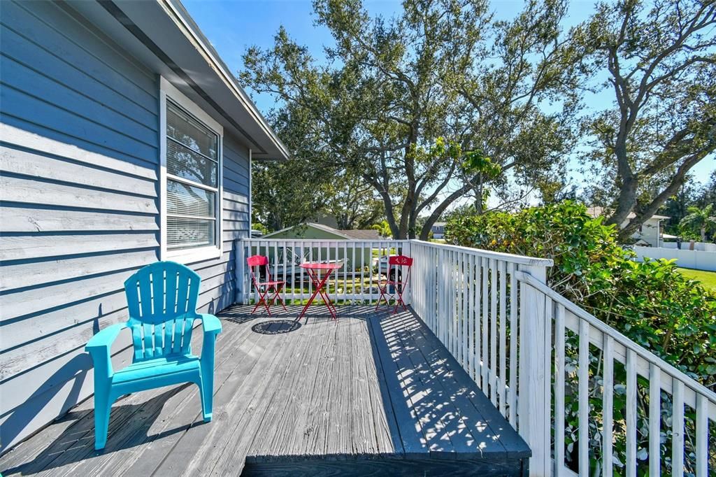 На продажу: $319,996 (4 спален, 3 ванн, 1798 Квадратных фут)