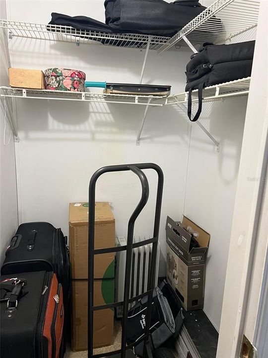 For Sale: $165,000 (2 beds, 2 baths, 1294 Square Feet)