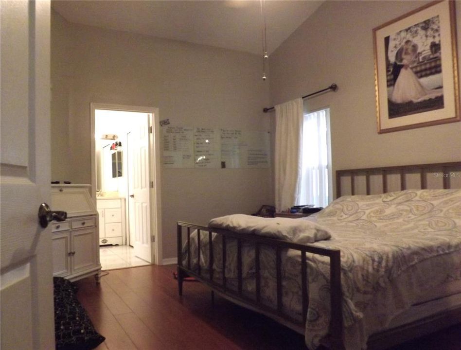 待售: $430,000 (3 贝兹, 2 浴室, 1587 平方英尺)