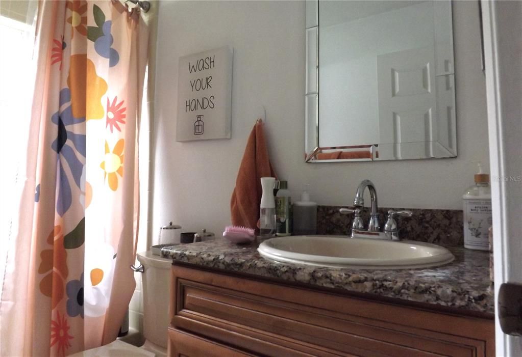 待售: $430,000 (3 贝兹, 2 浴室, 1587 平方英尺)