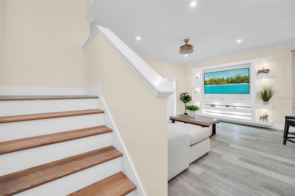 На продажу: $349,990 (4 спален, 3 ванн, 1856 Квадратных фут)