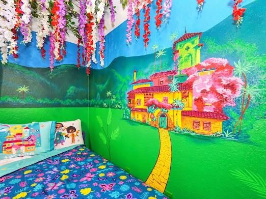 На продажу: $349,990 (4 спален, 3 ванн, 1856 Квадратных фут)