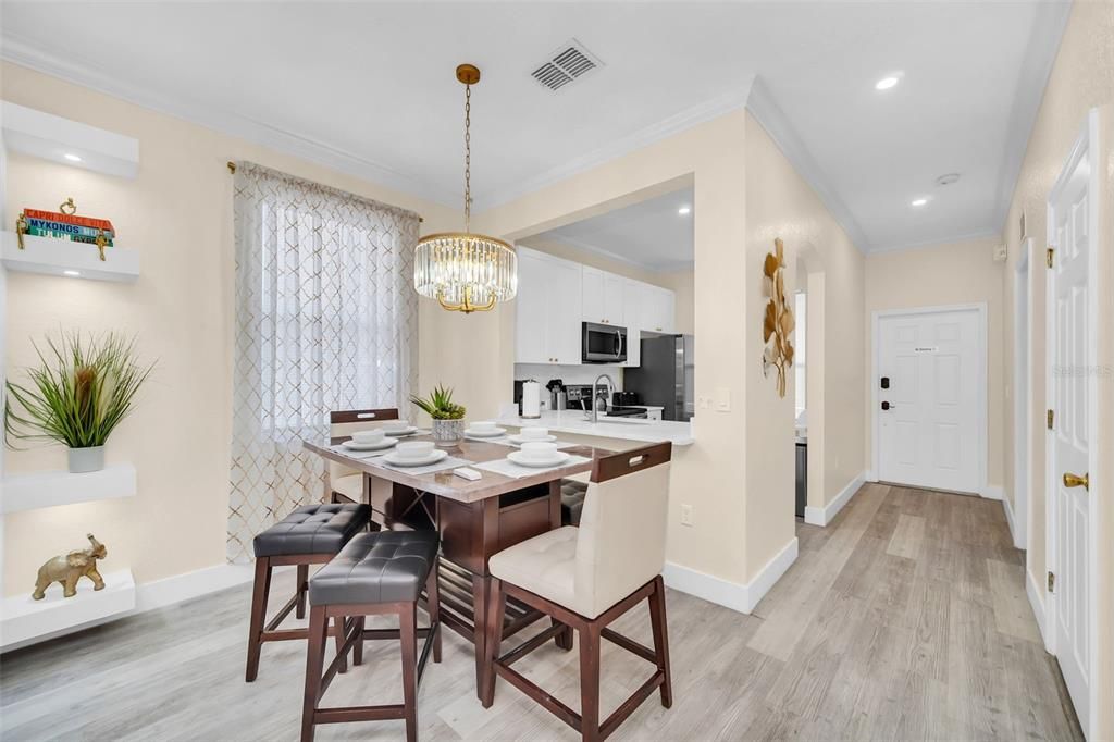 На продажу: $349,990 (4 спален, 3 ванн, 1856 Квадратных фут)