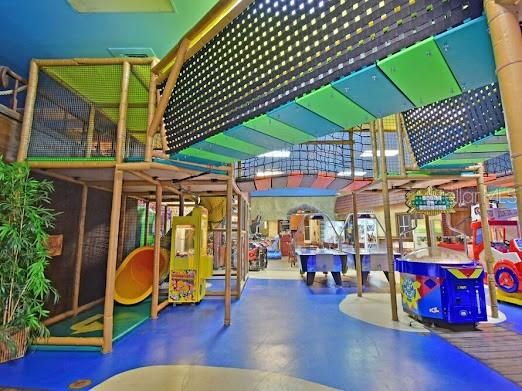 На продажу: $349,990 (4 спален, 3 ванн, 1856 Квадратных фут)