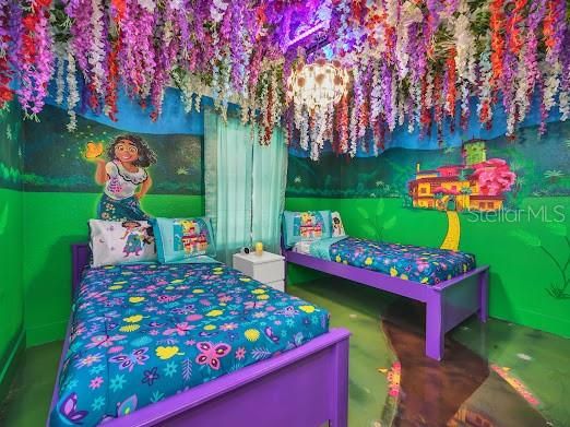 На продажу: $349,990 (4 спален, 3 ванн, 1856 Квадратных фут)