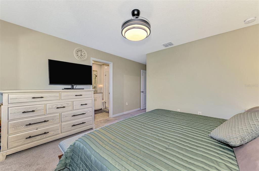 For Sale: $315,000 (3 beds, 2 baths, 1539 Square Feet)