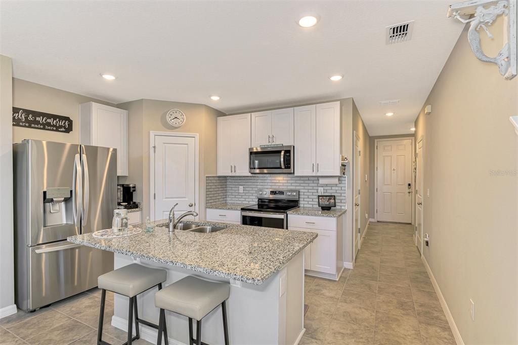 For Sale: $315,000 (3 beds, 2 baths, 1539 Square Feet)