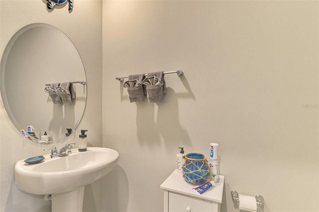 For Sale: $315,000 (3 beds, 2 baths, 1539 Square Feet)