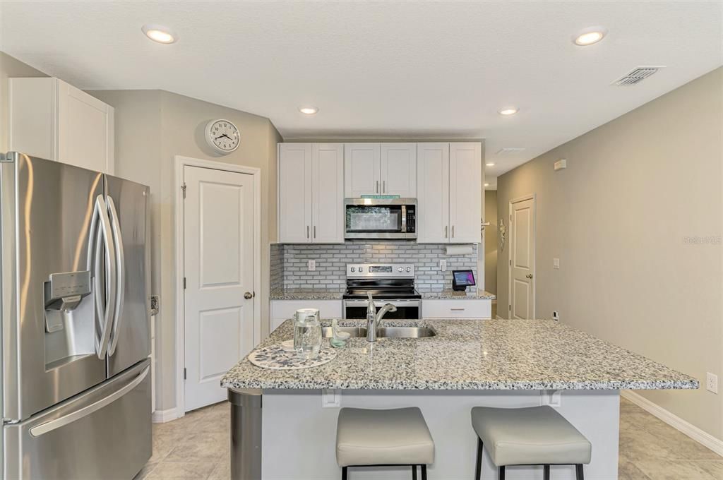 For Sale: $315,000 (3 beds, 2 baths, 1539 Square Feet)