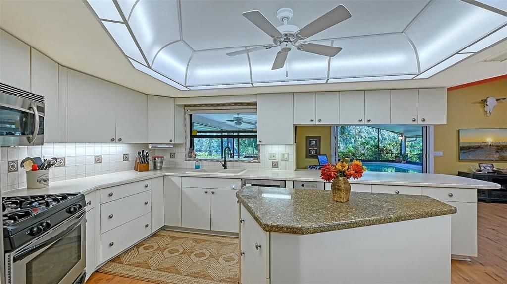 En Venta: $1,499,000 (4 camas, 3 baños, 3805 Pies cuadrados)