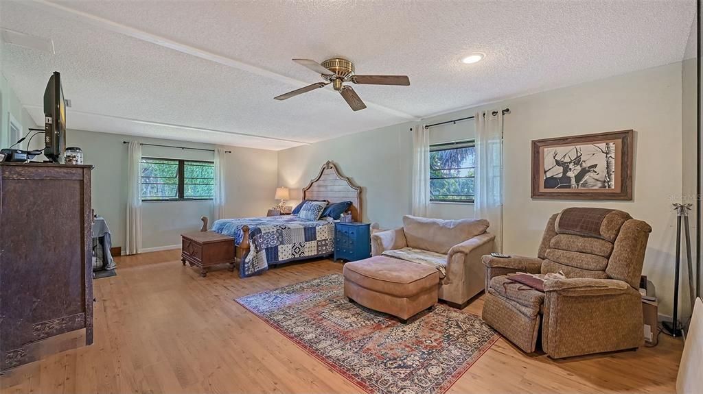 En Venta: $1,499,000 (4 camas, 3 baños, 3805 Pies cuadrados)