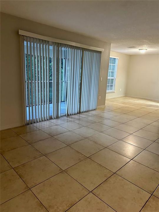 For Sale: $138,500 (2 beds, 2 baths, 1165 Square Feet)