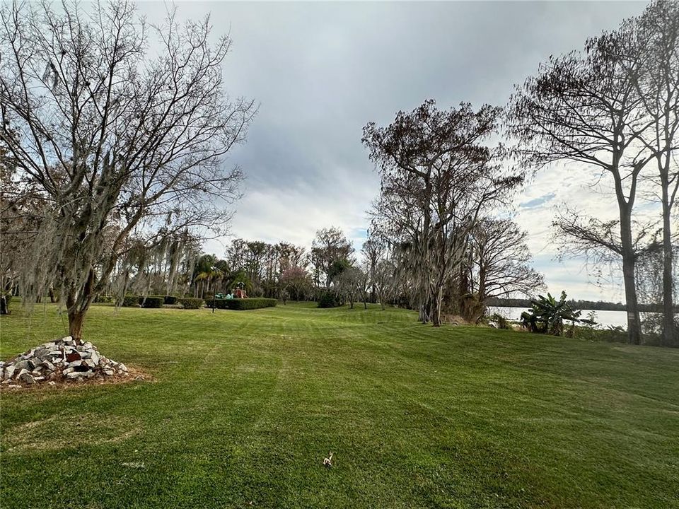 For Sale: $138,500 (2 beds, 2 baths, 1165 Square Feet)