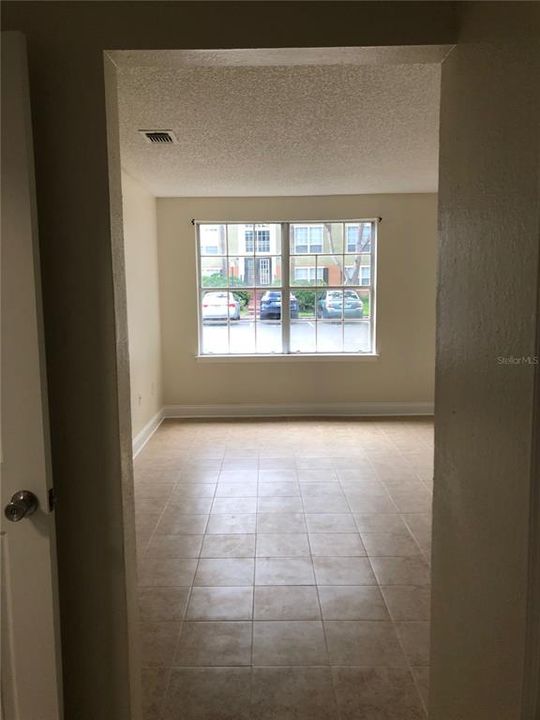 For Sale: $138,500 (2 beds, 2 baths, 1165 Square Feet)