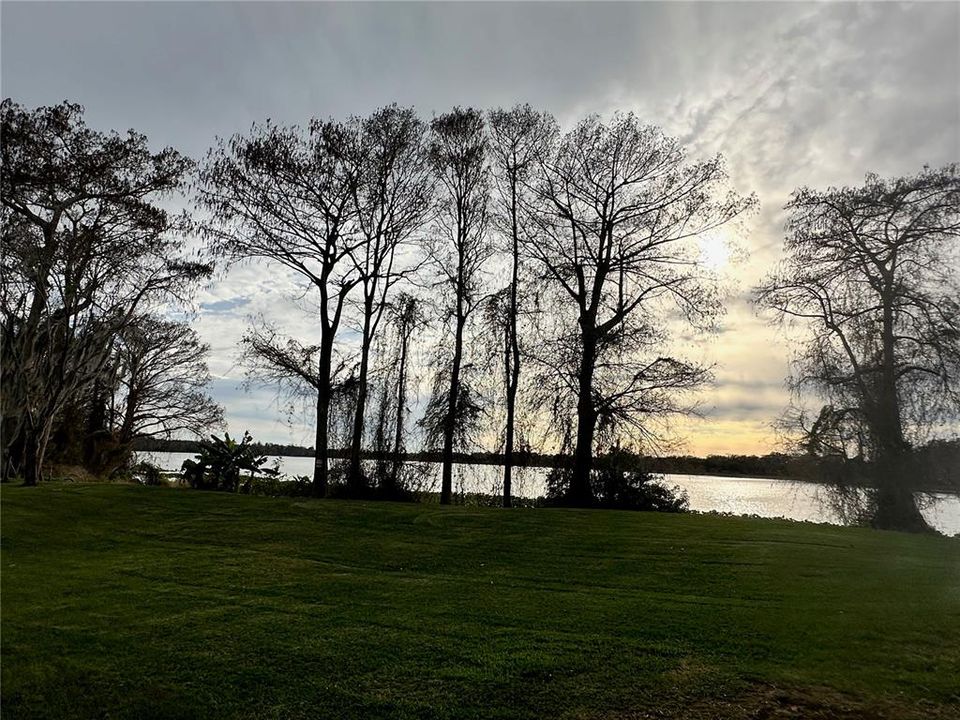 For Sale: $138,500 (2 beds, 2 baths, 1165 Square Feet)