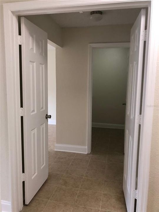 For Sale: $138,500 (2 beds, 2 baths, 1165 Square Feet)