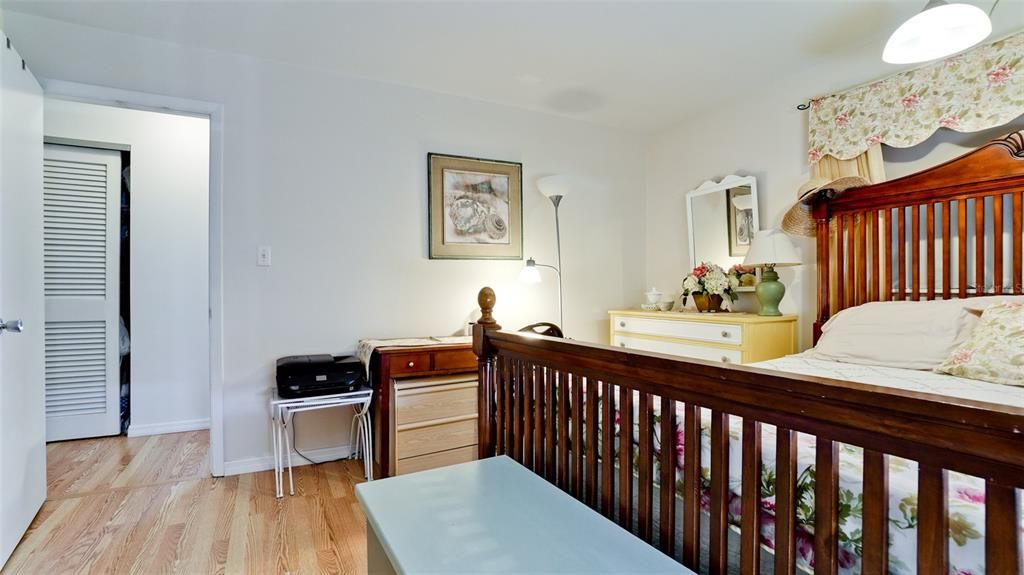 For Sale: $139,900 (2 beds, 2 baths, 862 Square Feet)