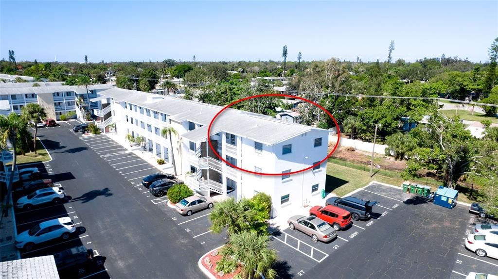 For Sale: $139,900 (2 beds, 2 baths, 862 Square Feet)