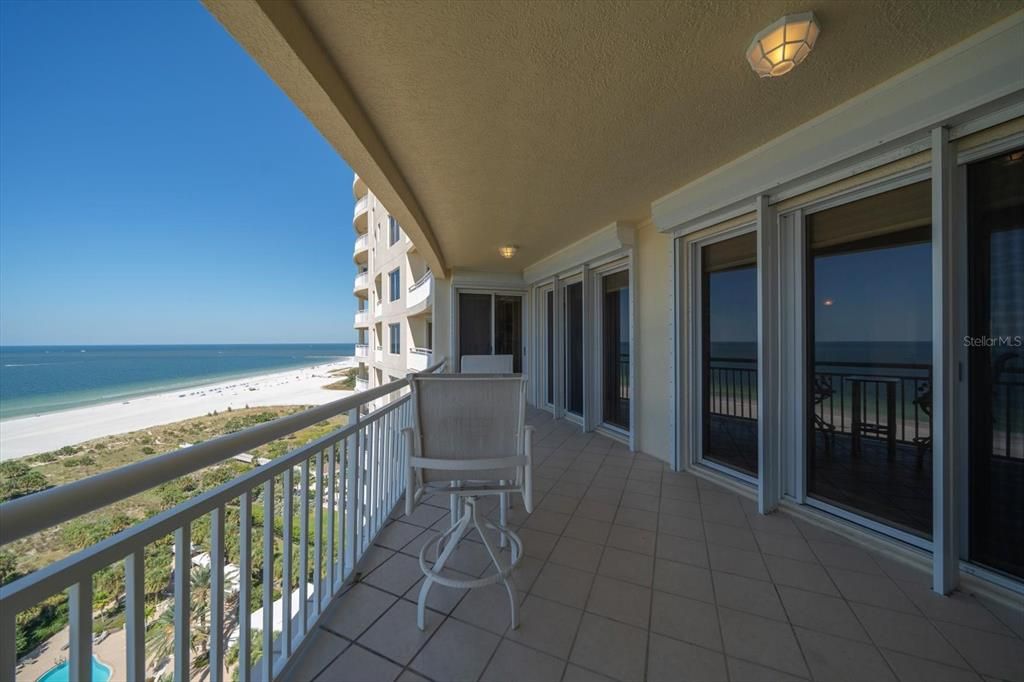 待售: $1,975,000 (3 贝兹, 2 浴室, 2530 平方英尺)