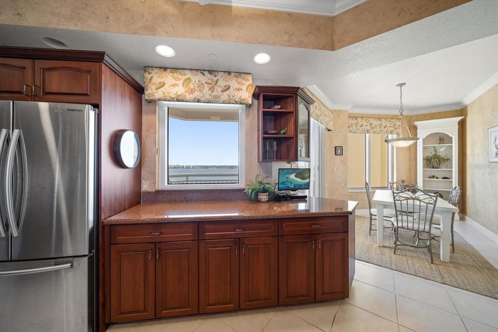 待售: $1,975,000 (3 贝兹, 2 浴室, 2530 平方英尺)