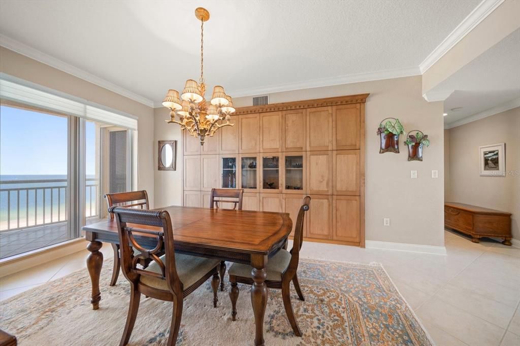 待售: $1,975,000 (3 贝兹, 2 浴室, 2530 平方英尺)