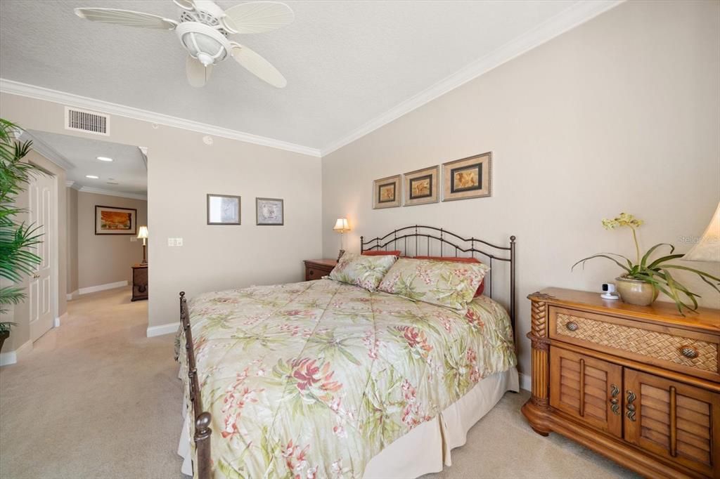 待售: $1,975,000 (3 贝兹, 2 浴室, 2530 平方英尺)