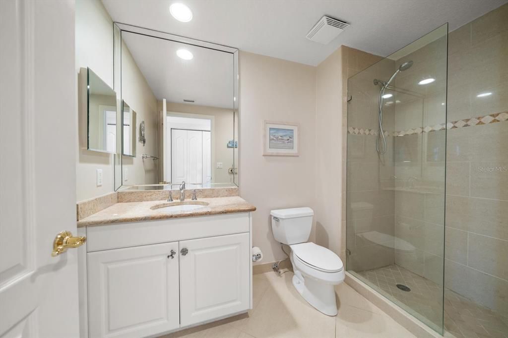 待售: $1,975,000 (3 贝兹, 2 浴室, 2530 平方英尺)