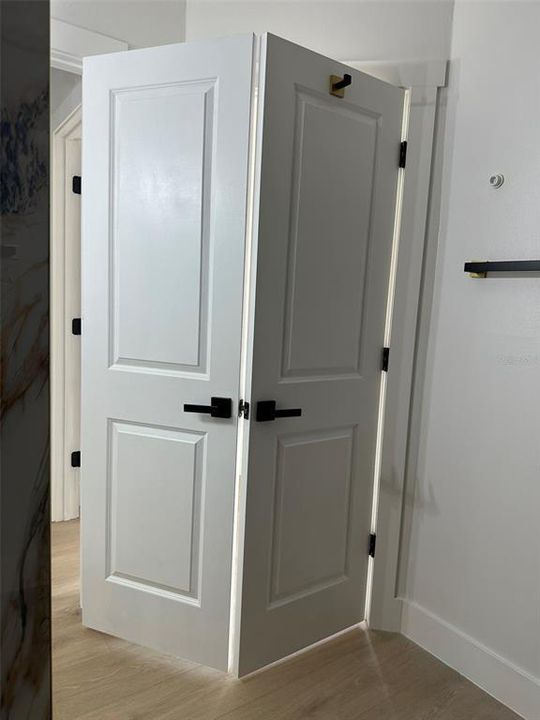 待售: $375,000 (3 贝兹, 2 浴室, 1378 平方英尺)