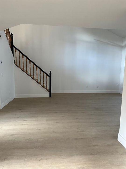 待售: $375,000 (3 贝兹, 2 浴室, 1378 平方英尺)