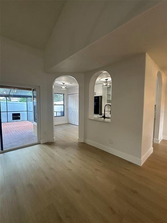 待售: $375,000 (3 贝兹, 2 浴室, 1378 平方英尺)