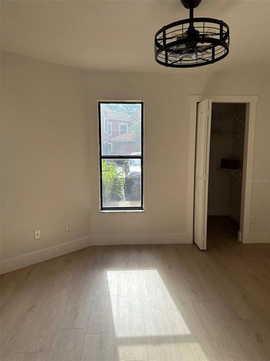 待售: $375,000 (3 贝兹, 2 浴室, 1378 平方英尺)