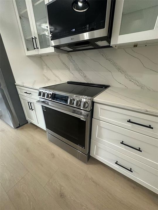 待售: $375,000 (3 贝兹, 2 浴室, 1378 平方英尺)