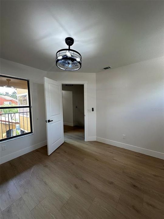 待售: $375,000 (3 贝兹, 2 浴室, 1378 平方英尺)