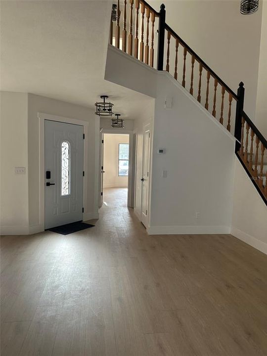 待售: $375,000 (3 贝兹, 2 浴室, 1378 平方英尺)