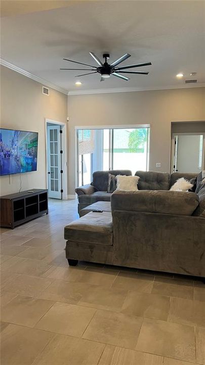 For Rent: $2,500 (3 beds, 2 baths, 1874 Square Feet)