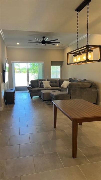 For Rent: $2,500 (3 beds, 2 baths, 1874 Square Feet)