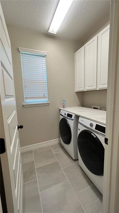 For Rent: $2,500 (3 beds, 2 baths, 1874 Square Feet)