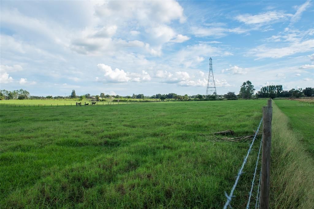 For Sale: $1,135,000 (22.70 acres)