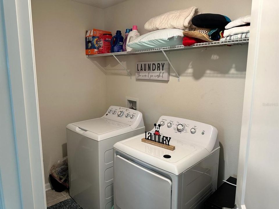 For Sale: $489,000 (4 beds, 2 baths, 2915 Square Feet)