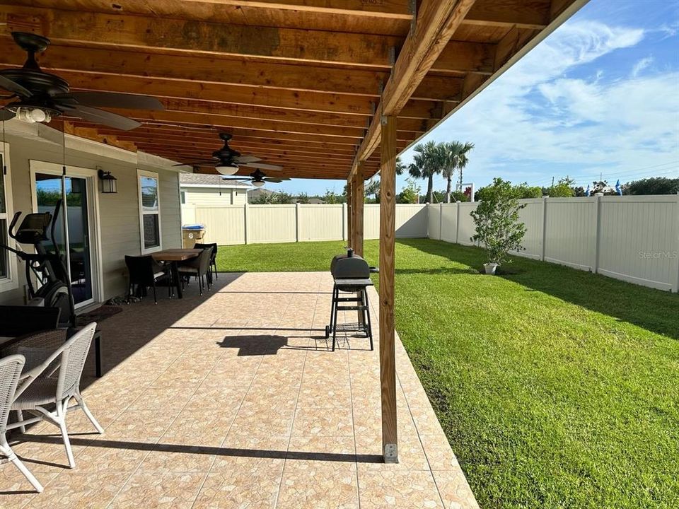 For Sale: $489,000 (4 beds, 2 baths, 2915 Square Feet)