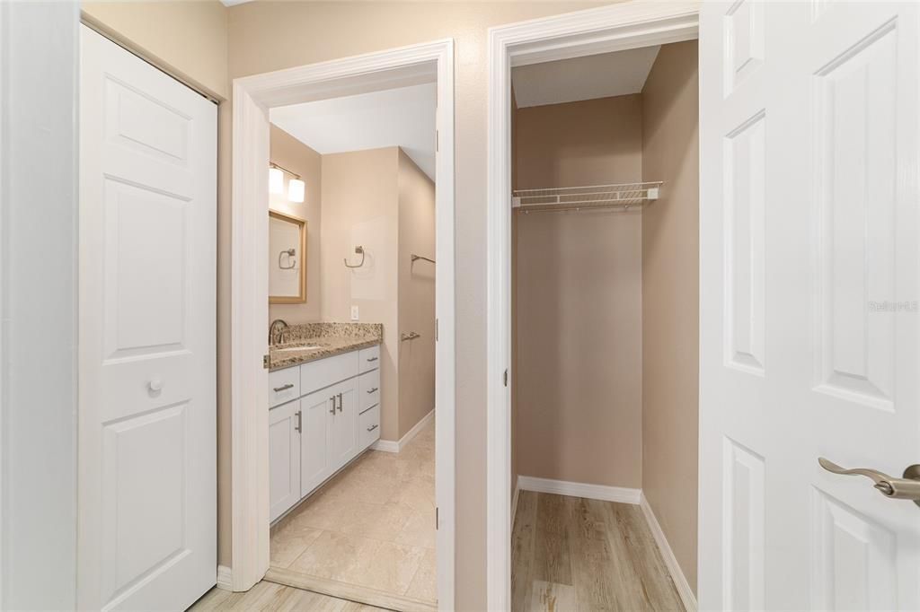 Active With Contract: $238,700 (3 beds, 2 baths, 1651 Square Feet)