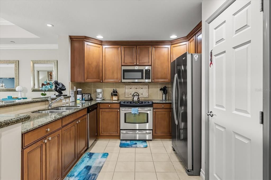 En Venta: $365,000 (3 camas, 3 baños, 1630 Pies cuadrados)